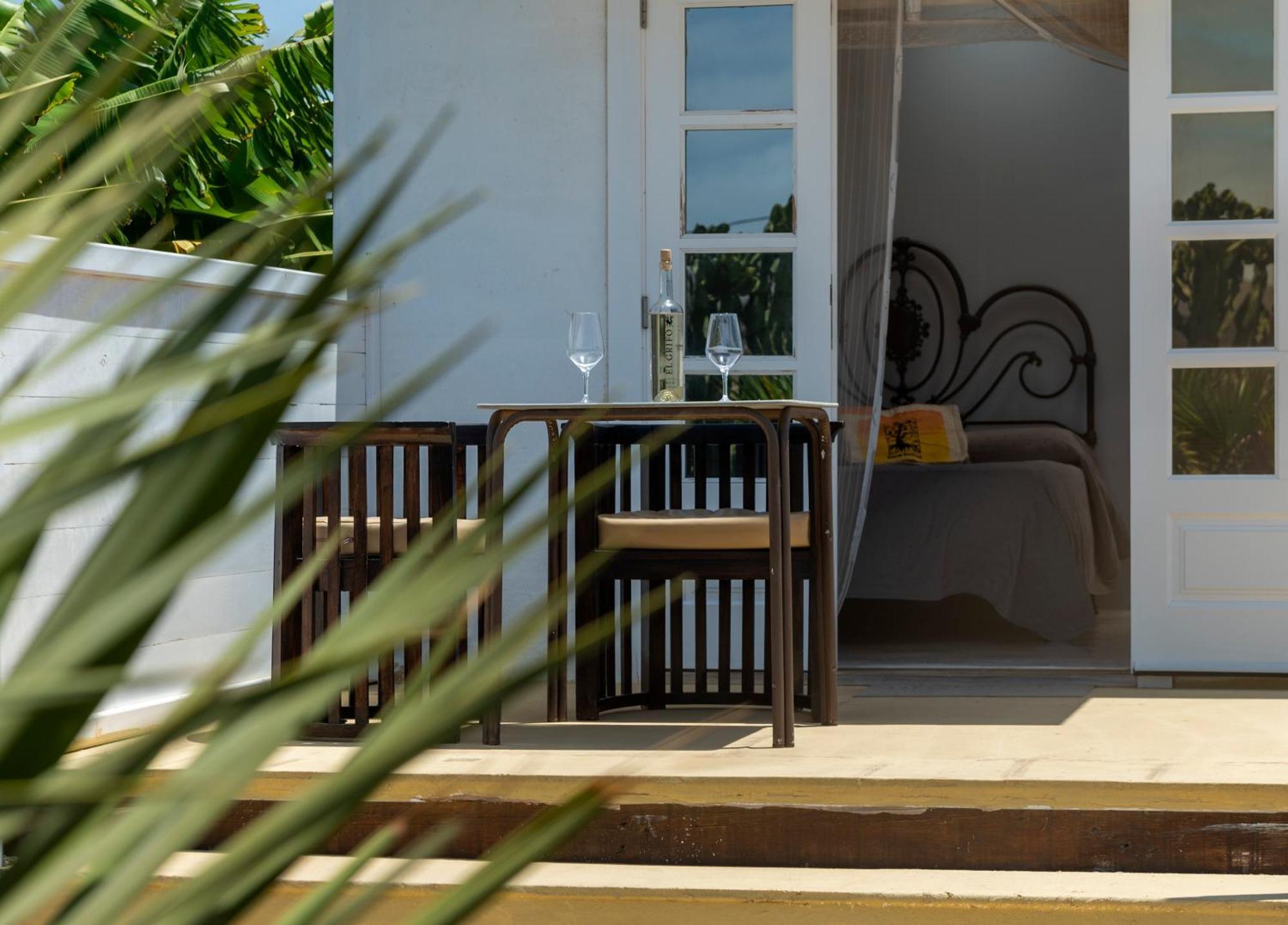 Isolina Boutique - Adults Recommended 4* Mácher